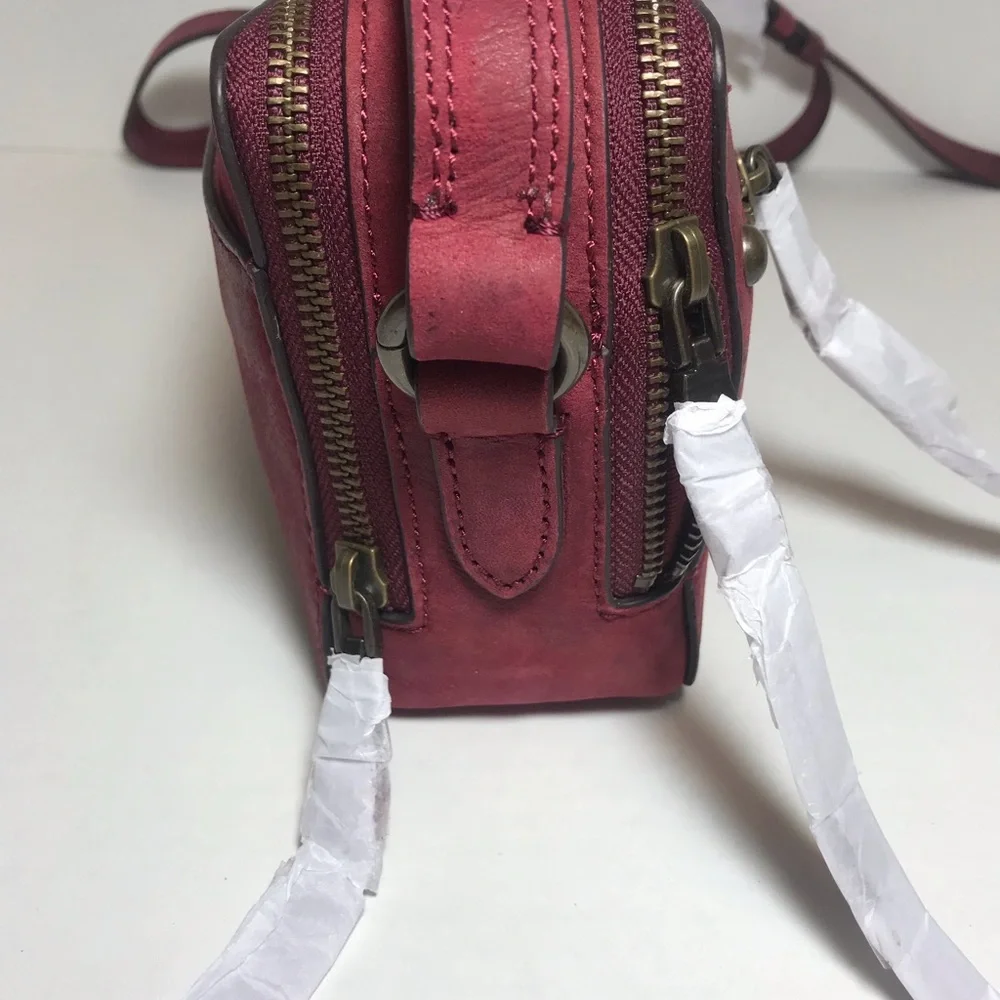 PRICE FIRM!!! Frye Sangria Camera Bag BNWT NEVER FLOOR MODEL - Picture 8 of 9